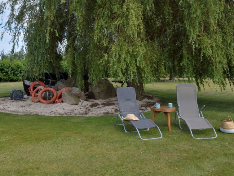 Search and Stay destination Kerbors, Bretagne - France from AU$ 139. La Roseraie