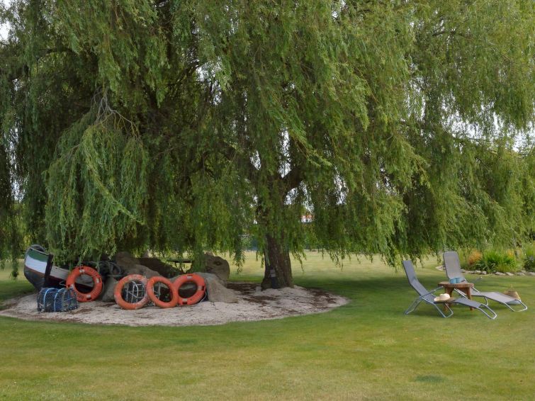 Search and Stay destination Kerbors, Bretagne - France from AU$ 139. La Roseraie