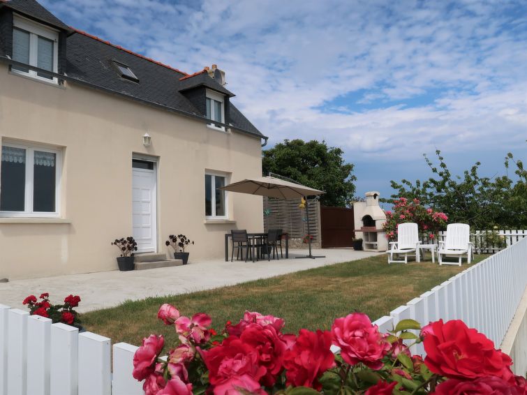 Search and Stay destination Pleubian, Bretagne - France from AU$ 171. Le Sémaphore