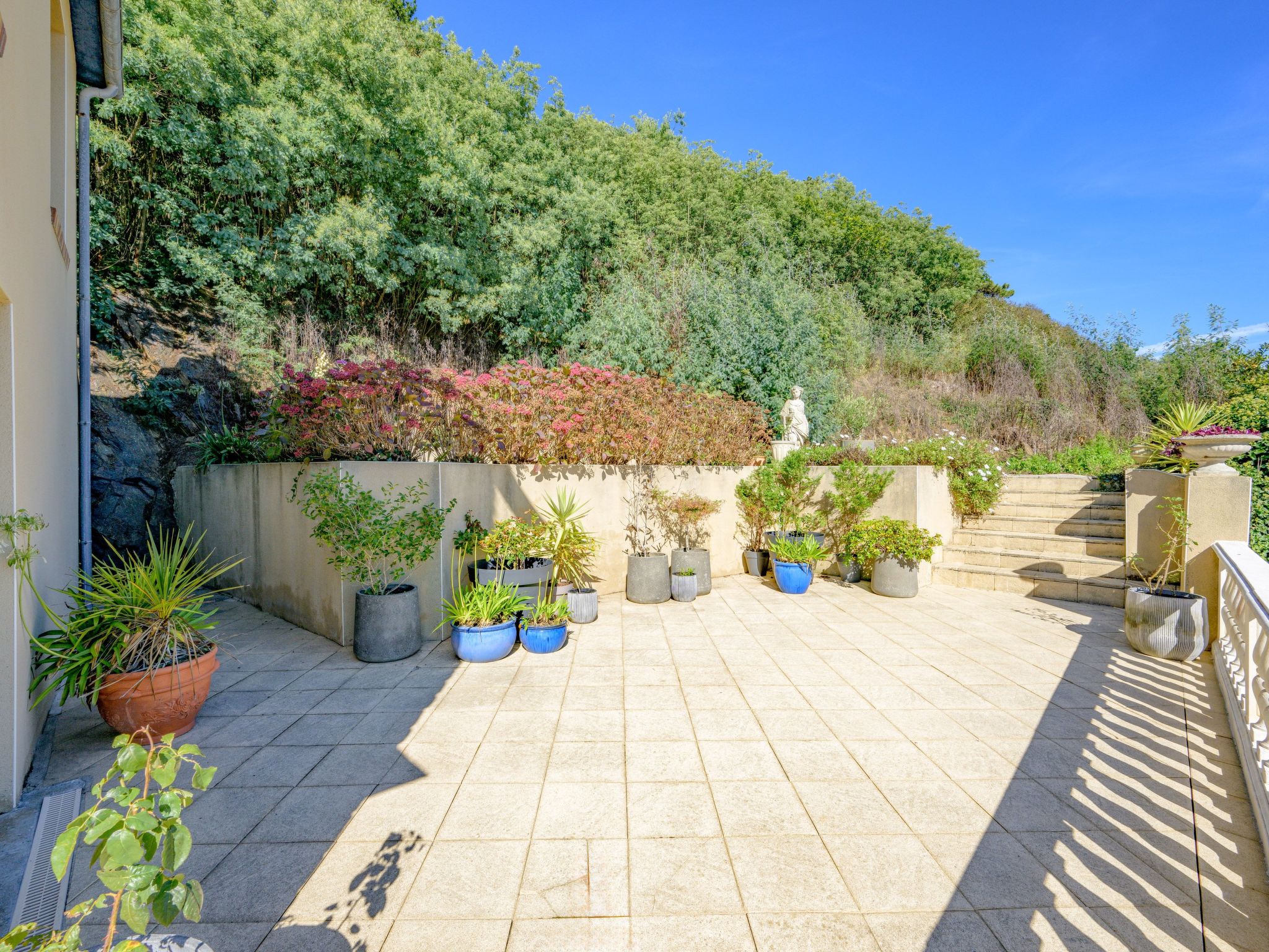 Villa "Ker House" mit Blick auf das Wasser