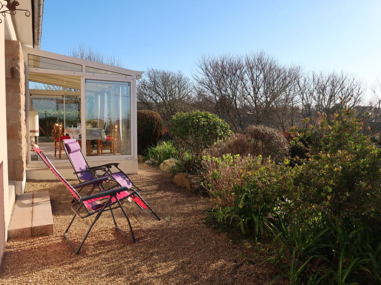Search and Stay destination Pleumeur-Bodou, Bretagne - France from AU$ 135. Kerguntuil