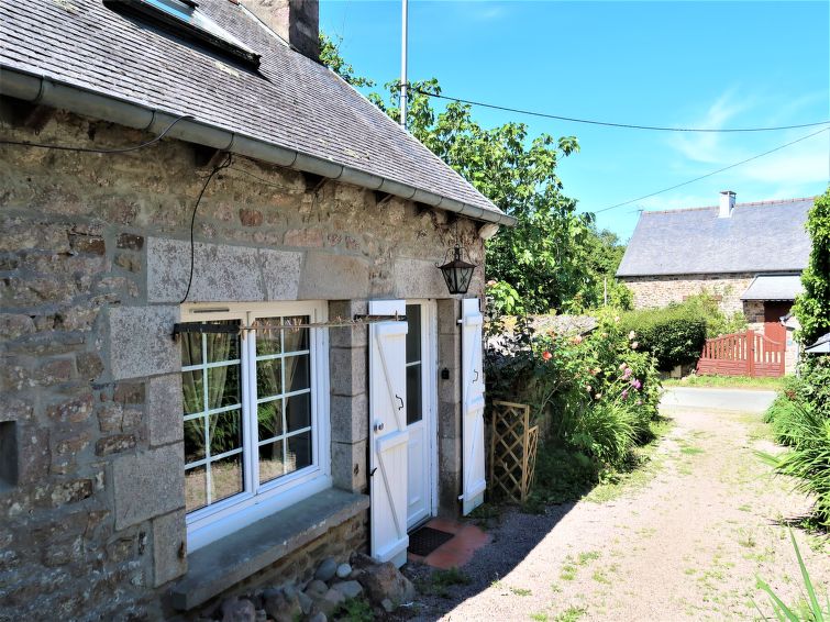 Search and Stay destination Paimpol, Bretagne - France from AU$ 171. Gwenn (PPL104)