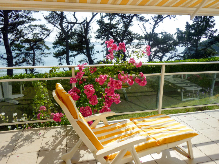 Search and Stay destination Saint-Michel-en-Grève, Bretagne - France from AU$ 98. Calypso