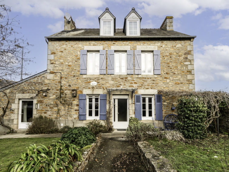 Search and Stay destination Yffiniac, Bretagne - France from AU$ 173. Les Roses