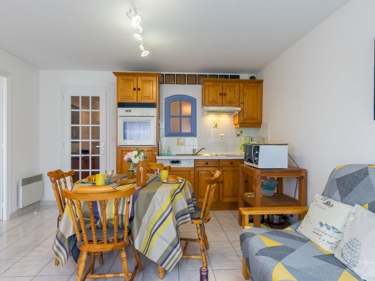 Search and Stay destination Concarneau, Bretagne - France from AU$ 93. Ty Bugale