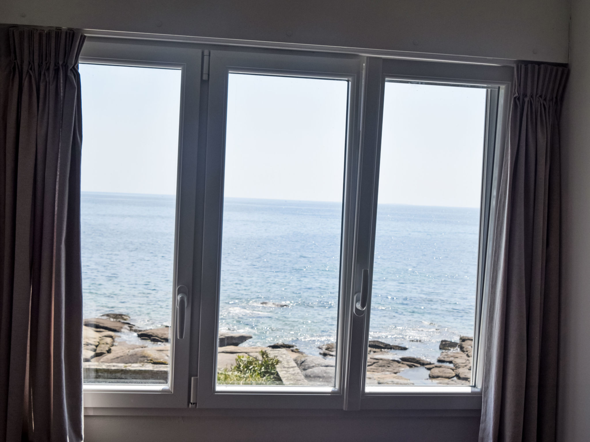 Villa mit großem Grundstück direkt am Mer - Buiten