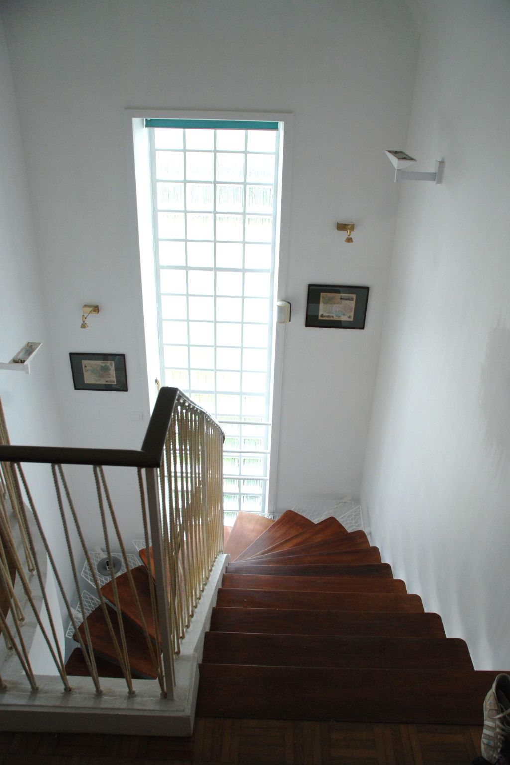 Villa mit großem Grundstück direkt am Mer-Inside