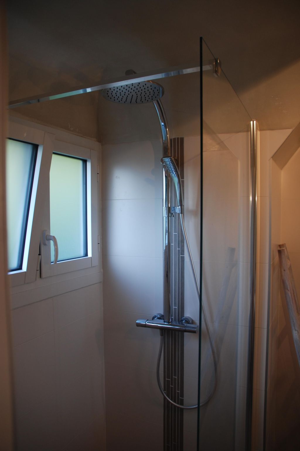 Villa mit großem Grundstück direkt am Mer-Inside