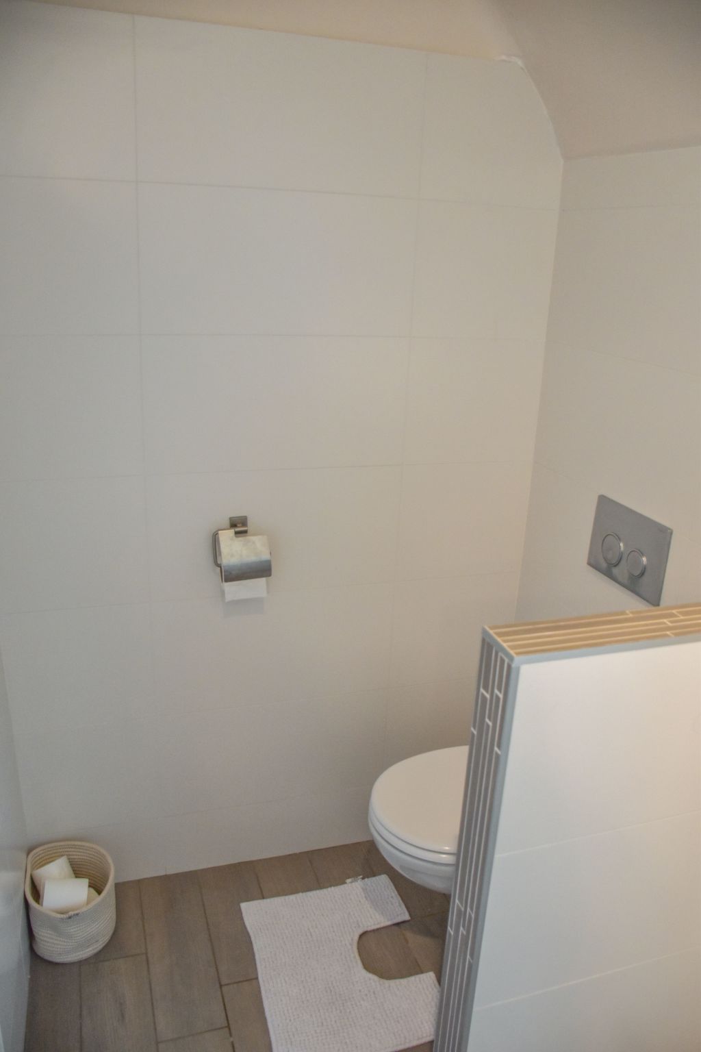 Villa mit großem Grundstück direkt am Mer-Inside