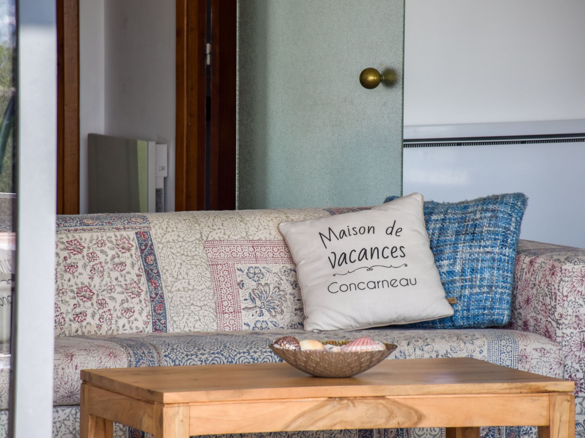 Villa mit großem Grundstück direkt am Mer-Inside