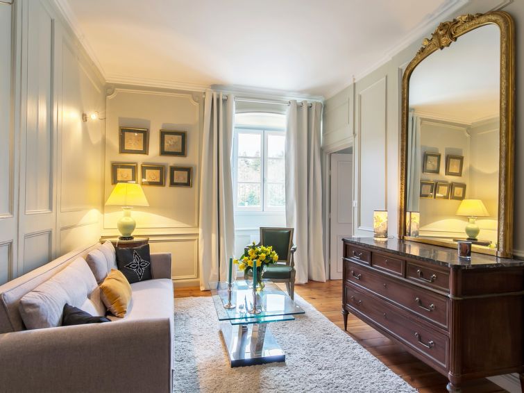 Search and Stay destination Concarneau, Bretagne - France from AU$ 288. Zenaïde