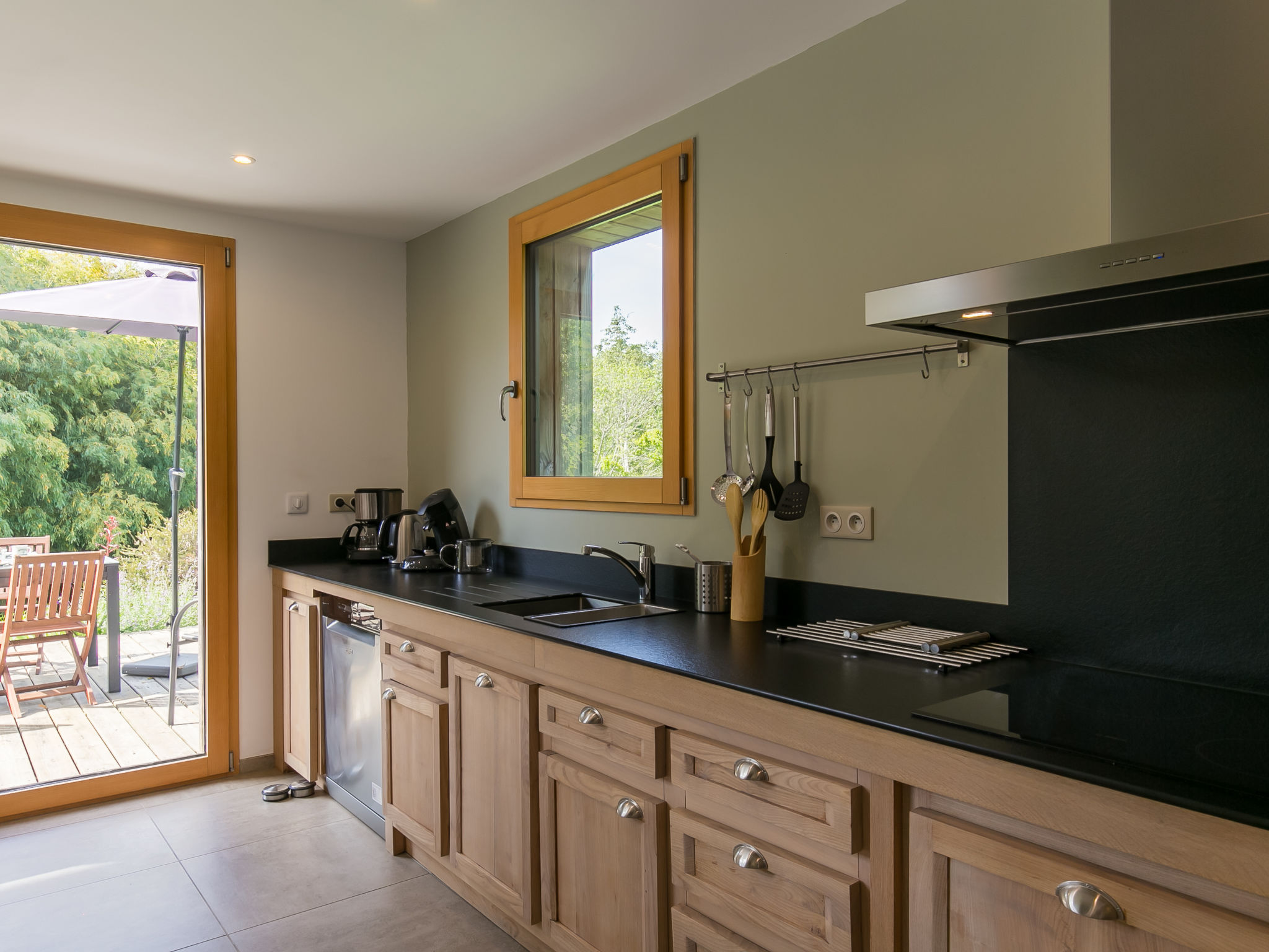 Maison Ty Coat – Cuisine et coin repas, photo 13 sur 33