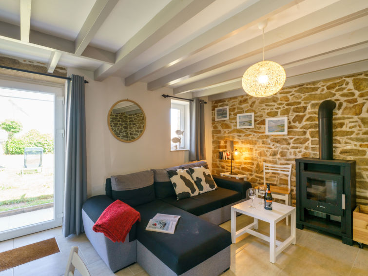 Search and Stay destination Plogoff, Bretagne - France from AU$ 114. La petite Iroise