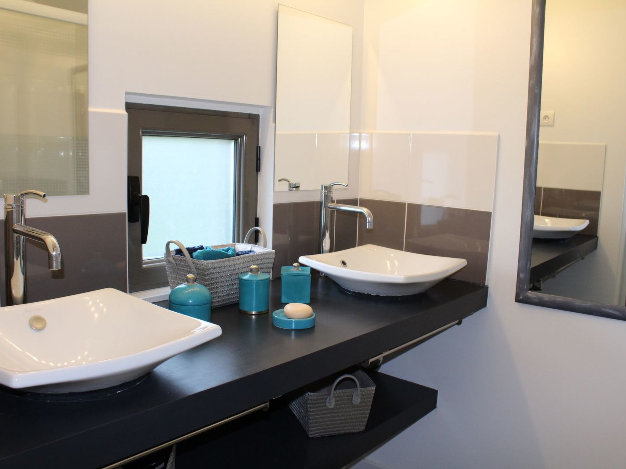 Große Villa am Meer mit privatem Spa Bereich-Binnen