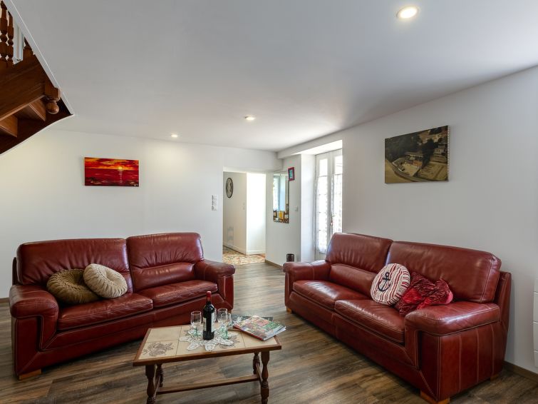 Search and Stay destination Plouescat, Bretagne - France from AU$ 214. Ty Ruz