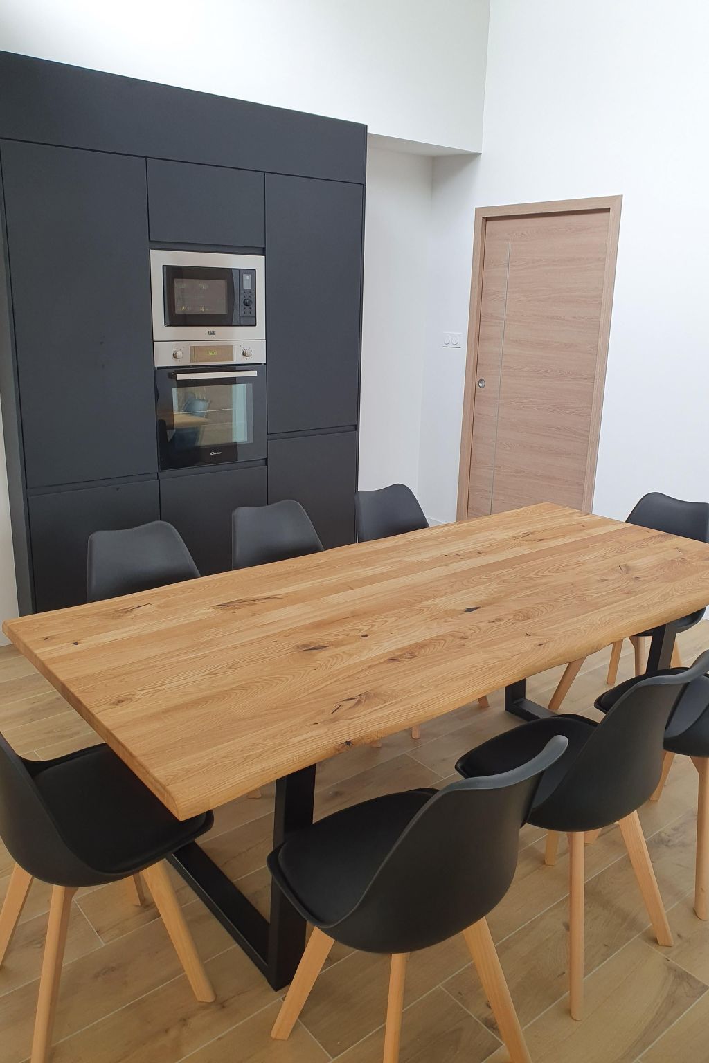 Neues Haus in Meeresnähe mit beheiztem Pool-Binnen