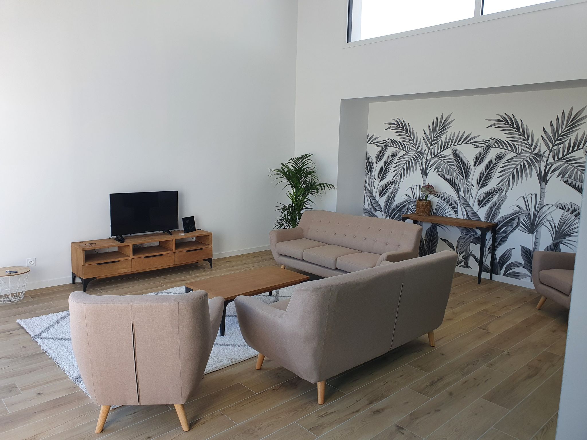 Neues Haus in Meeresnähe mit beheiztem Pool-Binnen