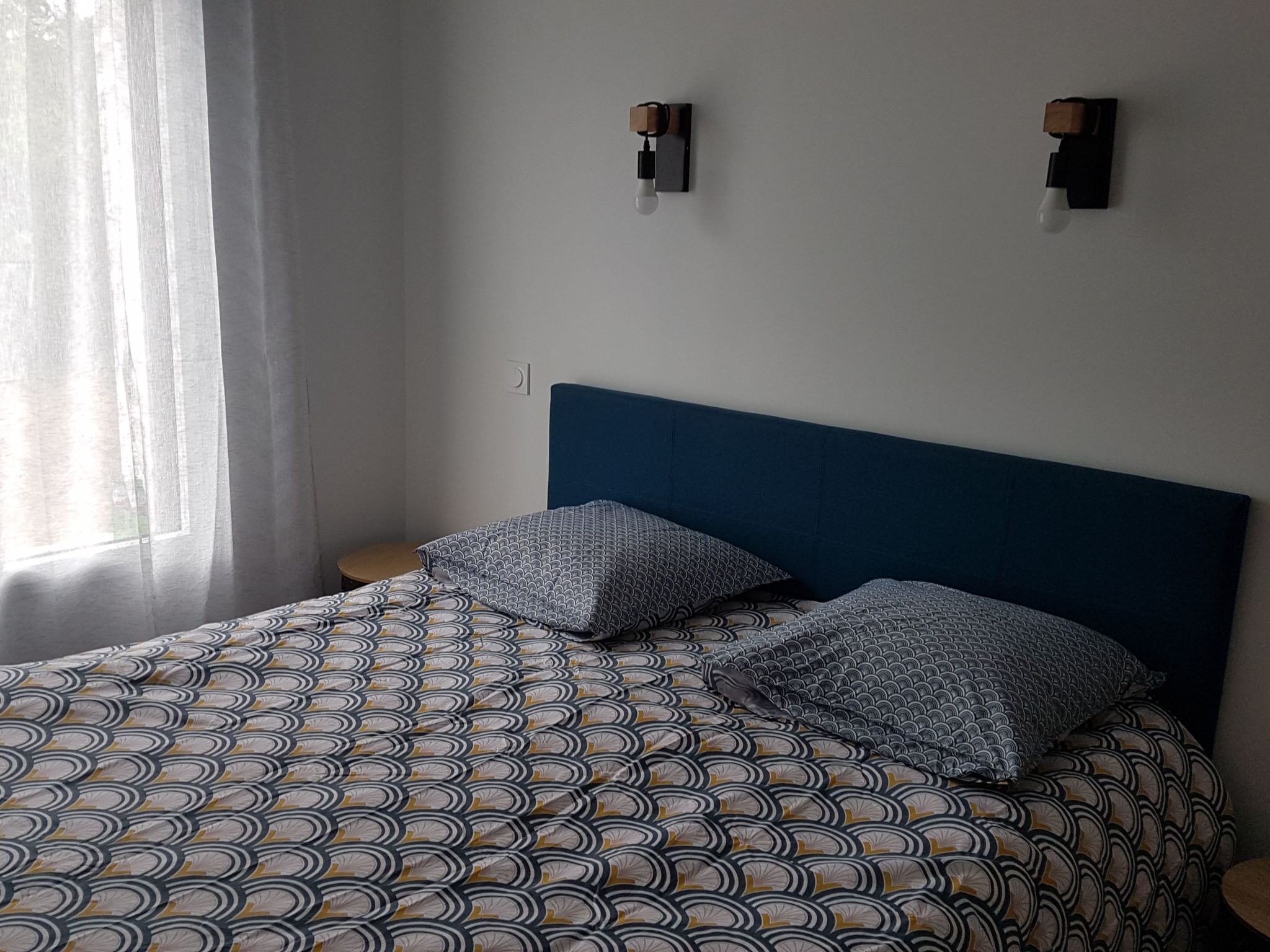 Neues Haus in Meeresnähe mit beheiztem Pool-Binnen