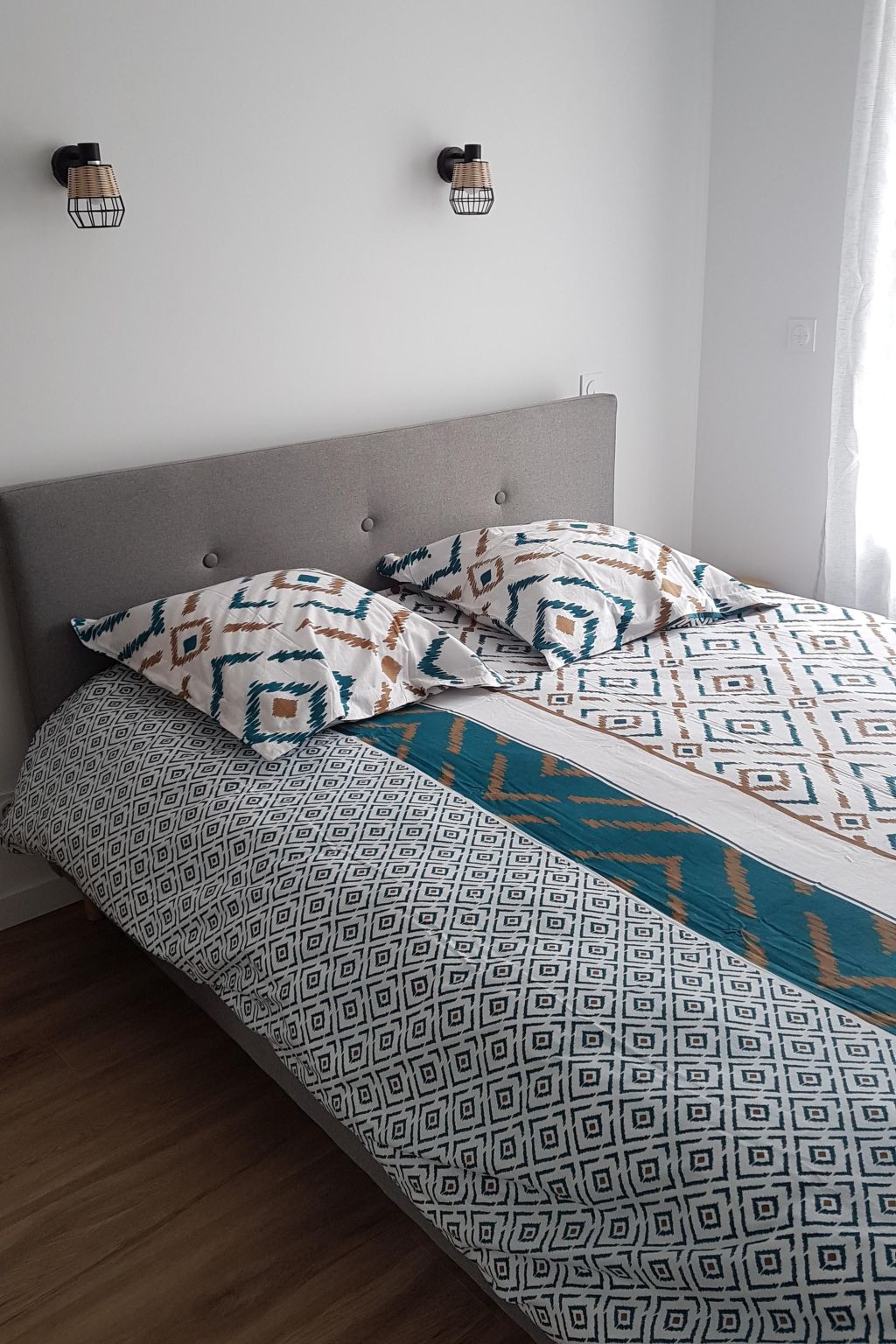 Neues Haus in Meeresnähe mit beheiztem Pool-Binnen