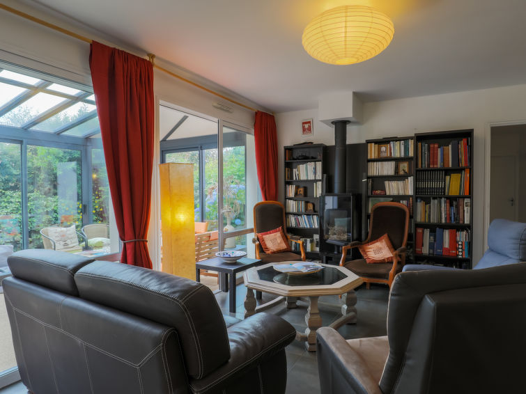 Search and Stay destination Gouesnach, Bretagne - France from AU$ 171. Les Bruyères
