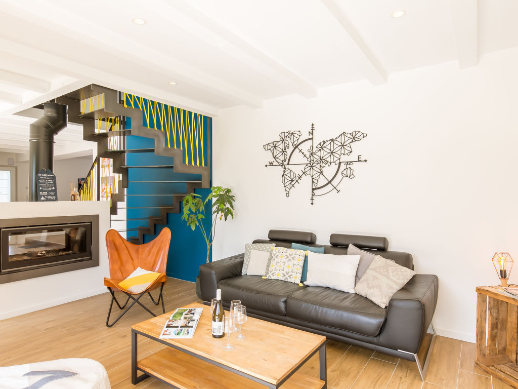 Breizh Riviera — Living Room