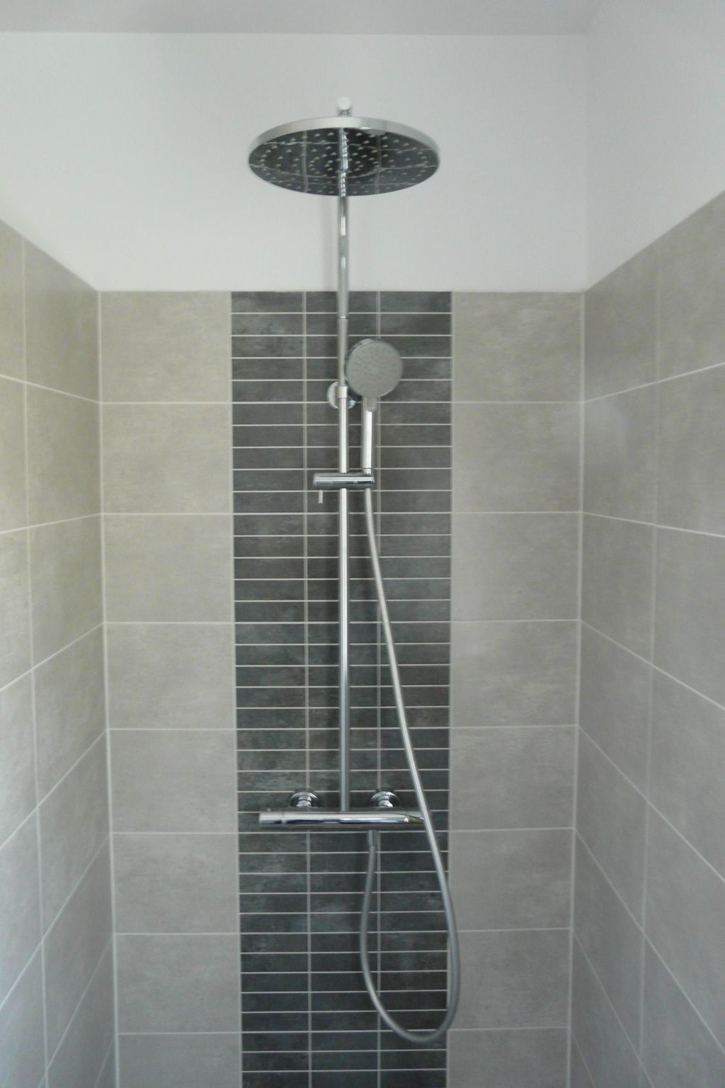 Mit Blick auf das Wasser-Binnen