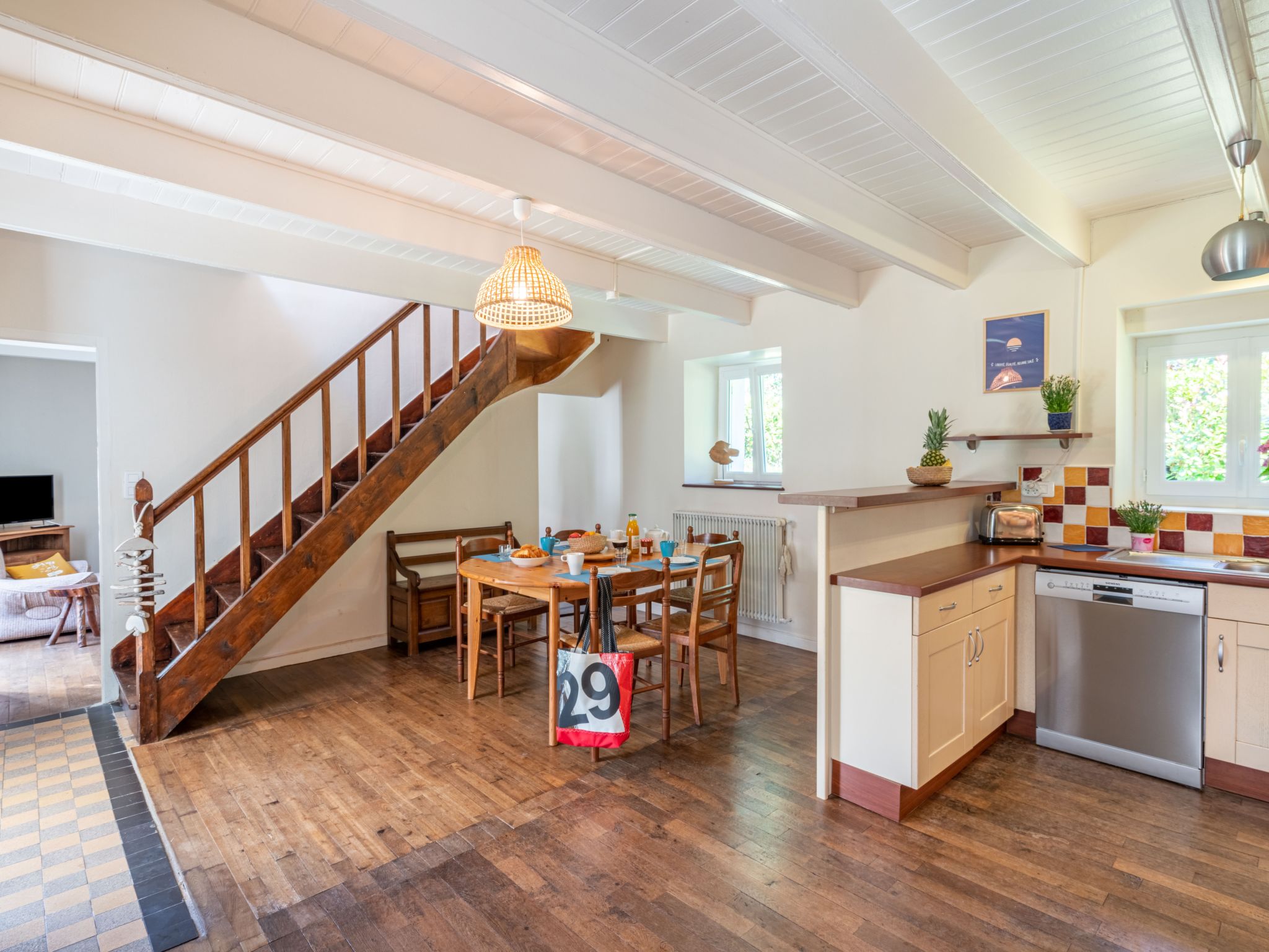 Kitchen / Dining Room