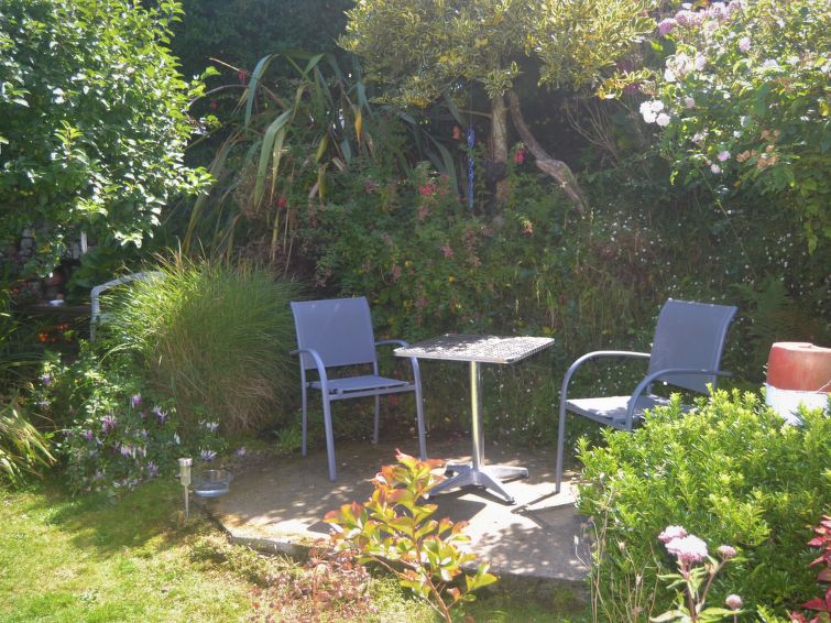 Search and Stay destination Crozon, Bretagne - France from AU$ 122. Ti Maen