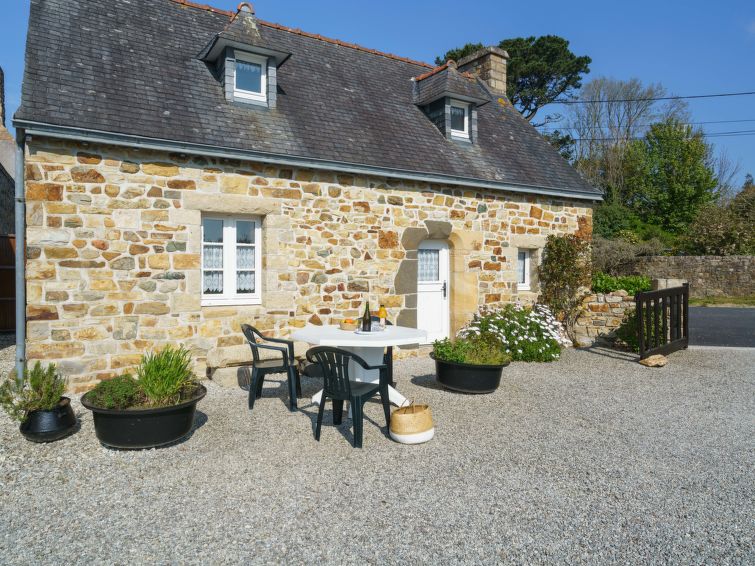 Search and Stay destination Crozon, Bretagne - France from AU$ 148. Chez Jeanne