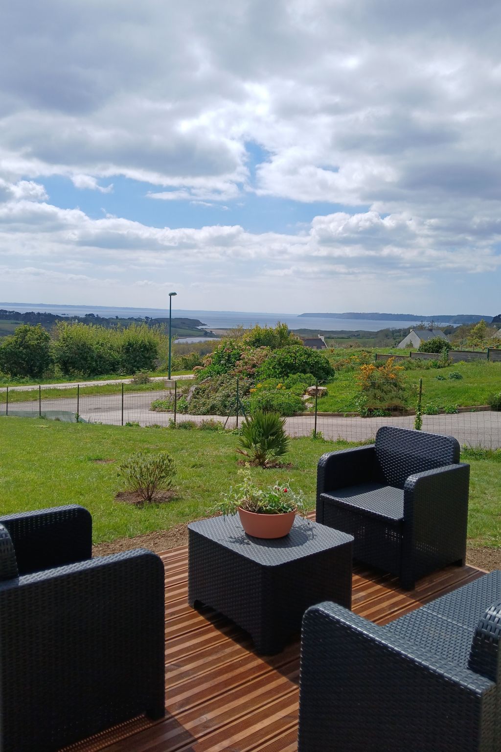 Haus mit Garten und herrlichem Meerblick-Binnen