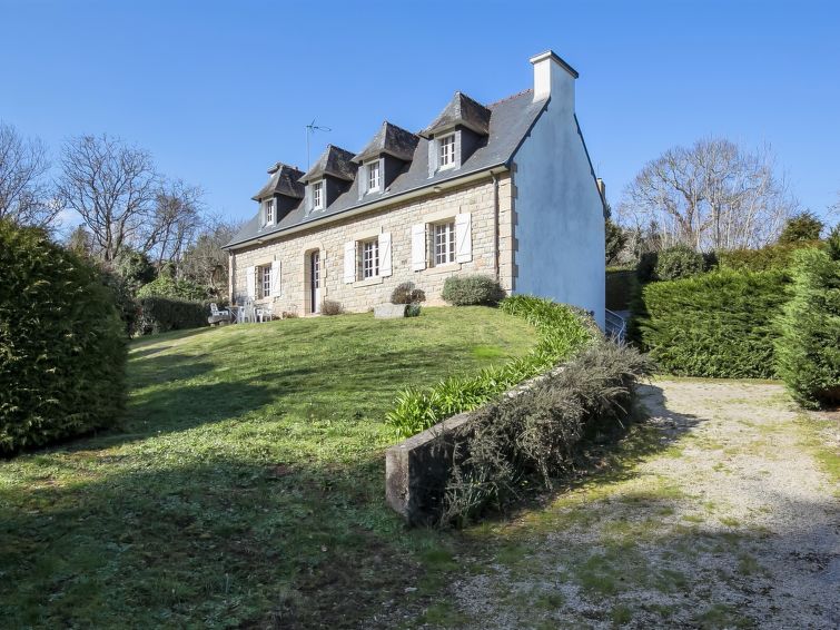 Search and Stay destination Névez, Bretagne - France from AU$ 227. Saint Nicolas