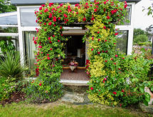 Holiday home Ty Patrick