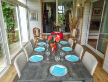 Holiday home Ty Patrick