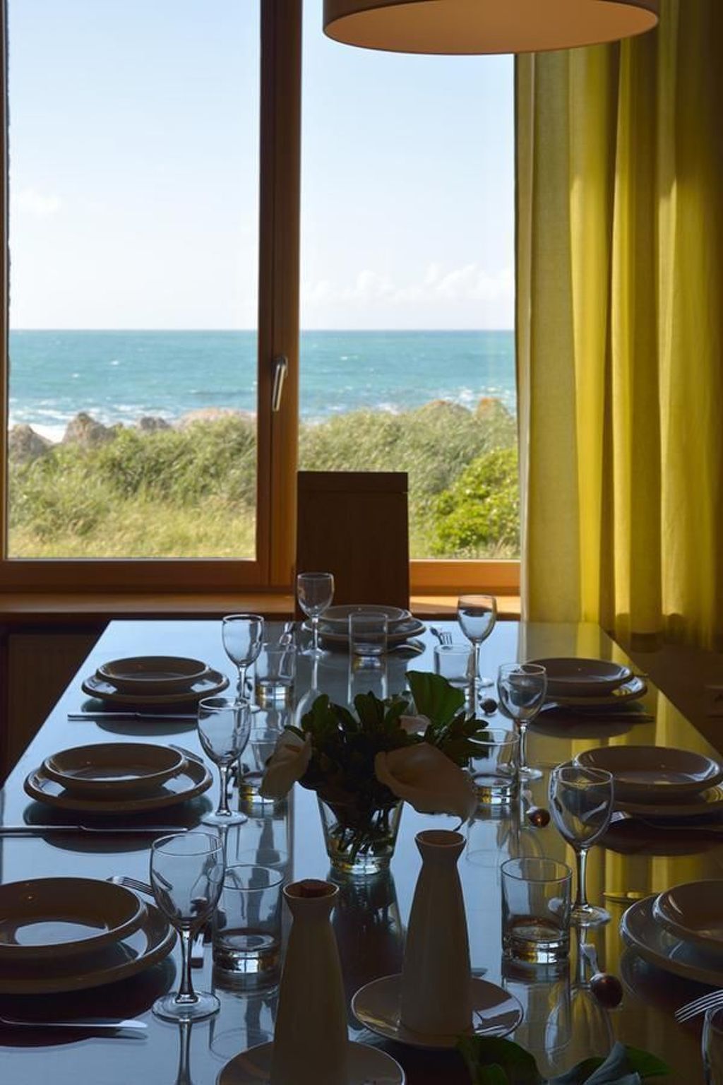 Villa "Le Viben" mit Blick auf das Wasser-Image-tags.info