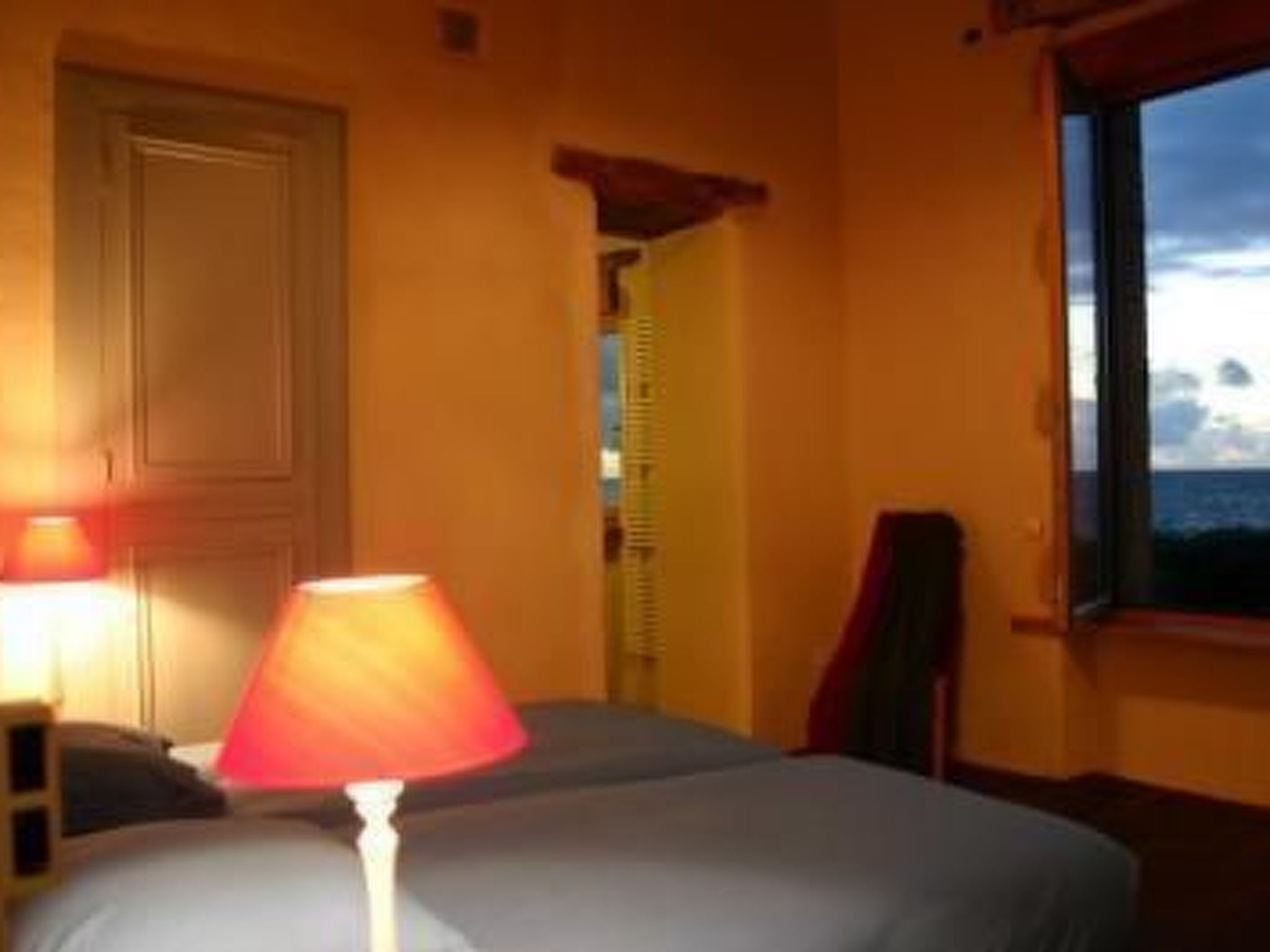 Villa "Le Viben" mit Blick auf das Wasser-Image-tags.info