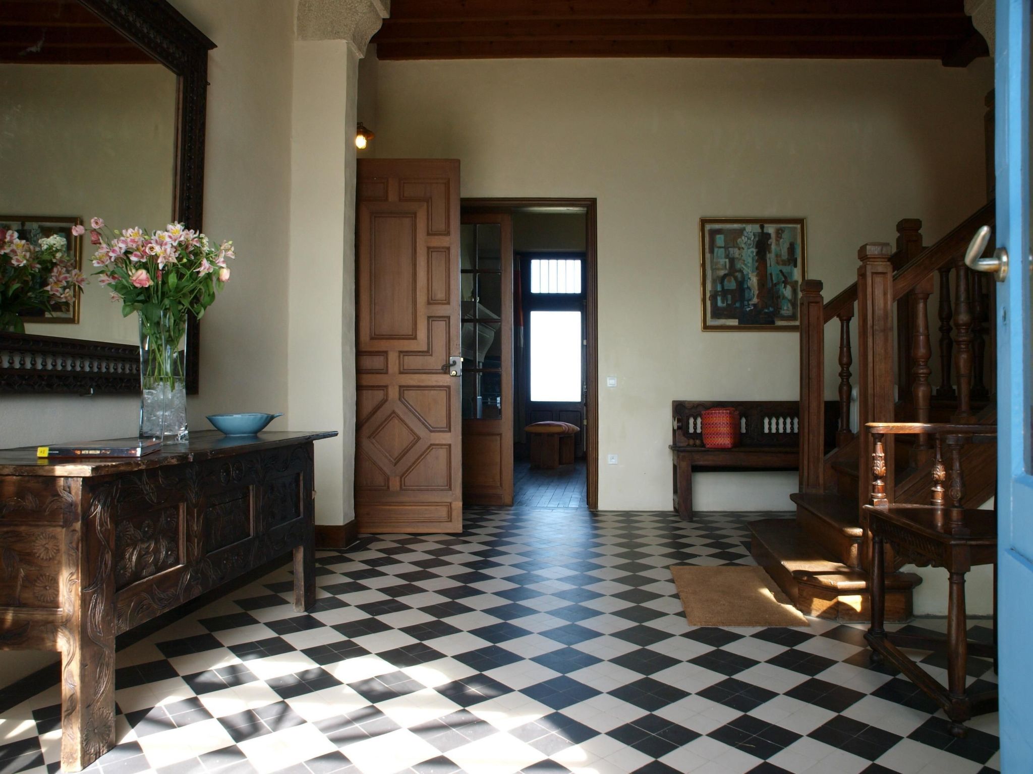 Ferienvilla mit Blick auf das Wasser