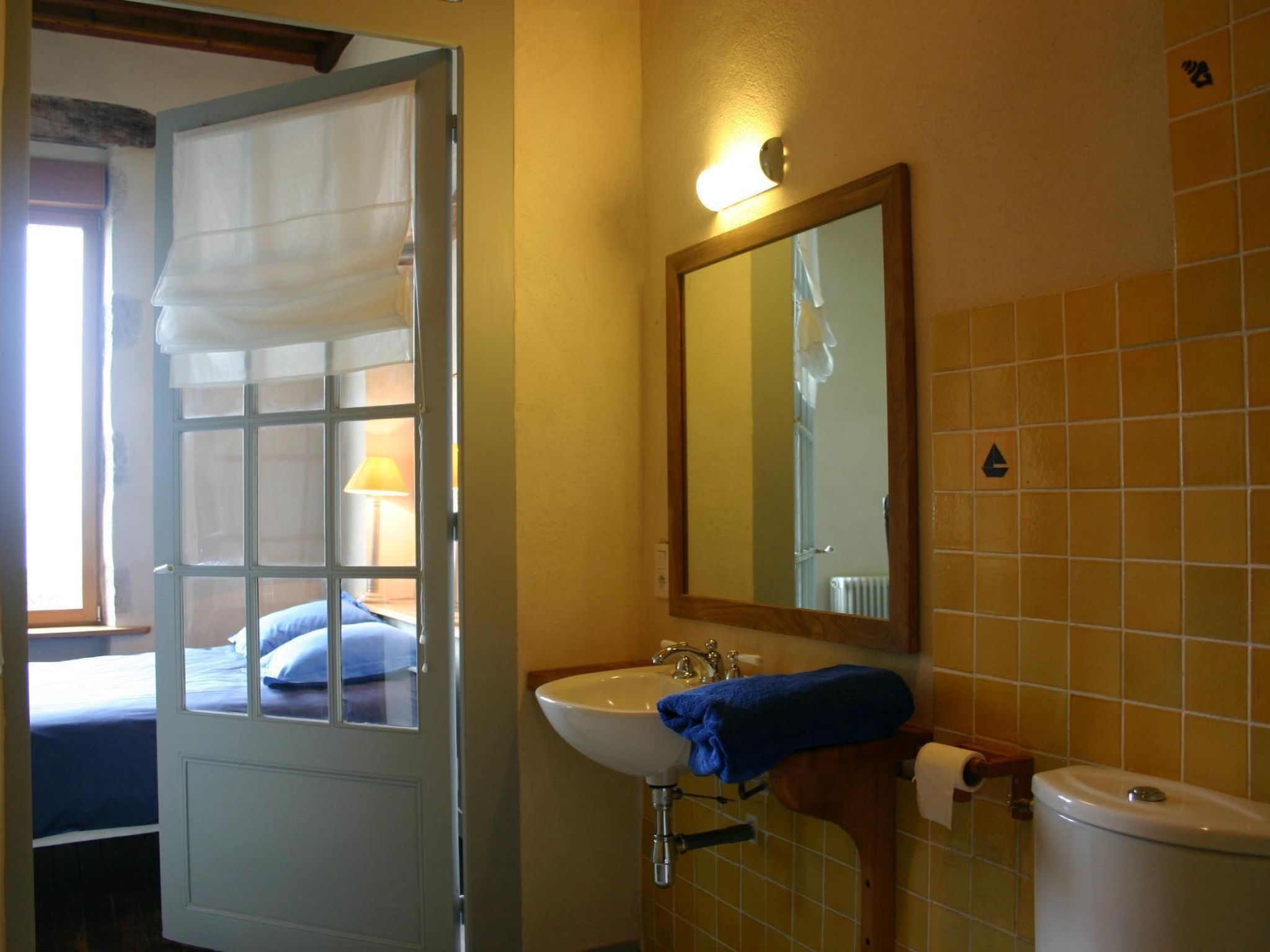 Ferienvilla mit Blick auf das Wasser-Image-tags.info