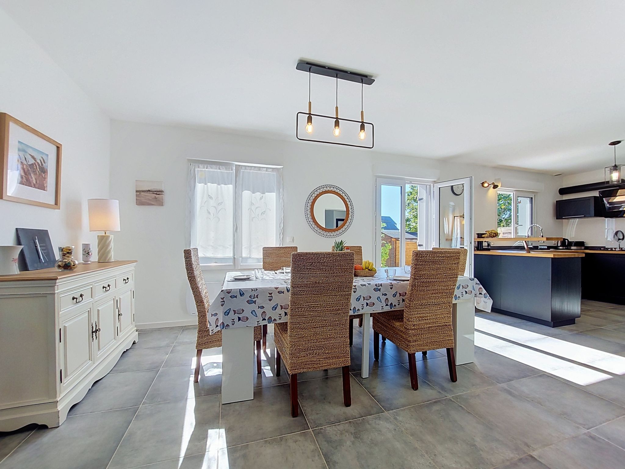 Kitchen / Dining Room