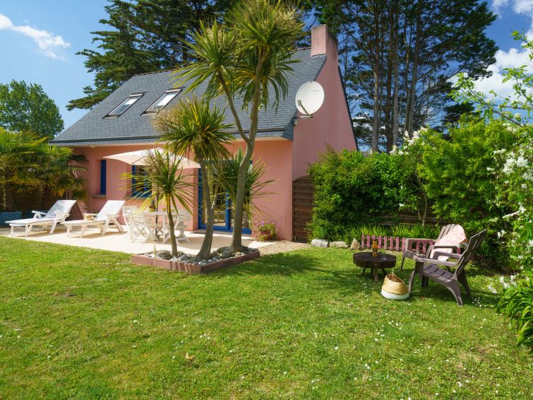 Search and Stay destination Penmarch, Bretagne - France from AU$ 147. Atao