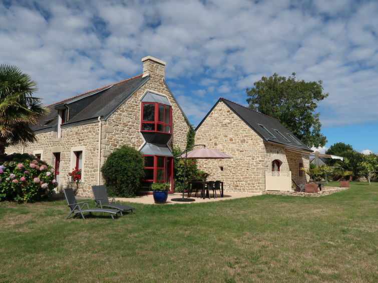 Search and Stay destination Pont-l'Abbé, Bretagne - France from AU$ 106. Jasmin