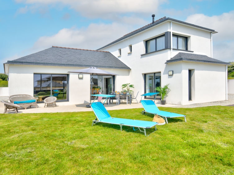 Search and Stay destination Telgruc-sur-Mer, Bretagne - France from AU$ 189. Orphée