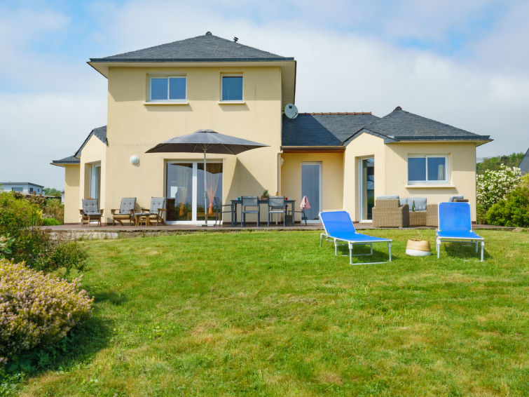 Search and Stay Destinations. Holidays Rentals in Telgruc-sur-Mer, Finistere - Brittany - France
