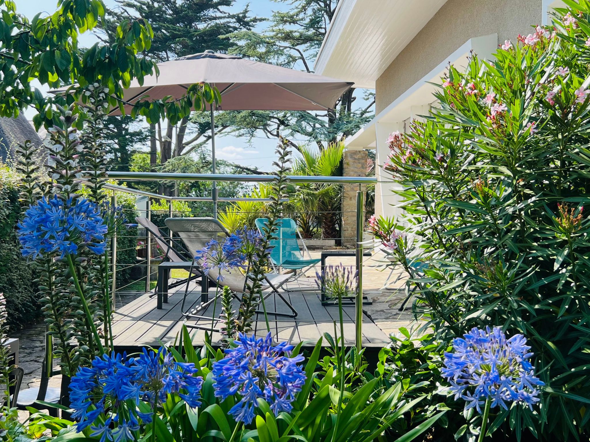 Architektenvilla 200 Meter von den Stränden entfernt