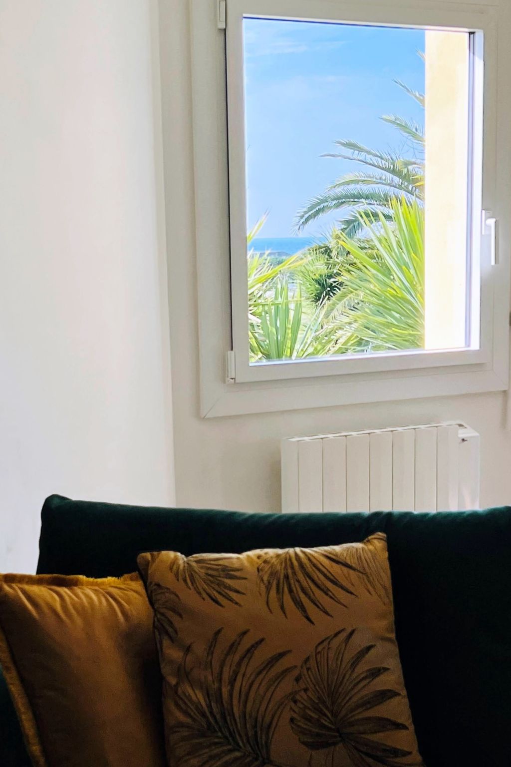 Prächtige Villa mit exotischem Garten, Strand 200m entfernt-Image-tags.info