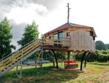 Baumhütte
