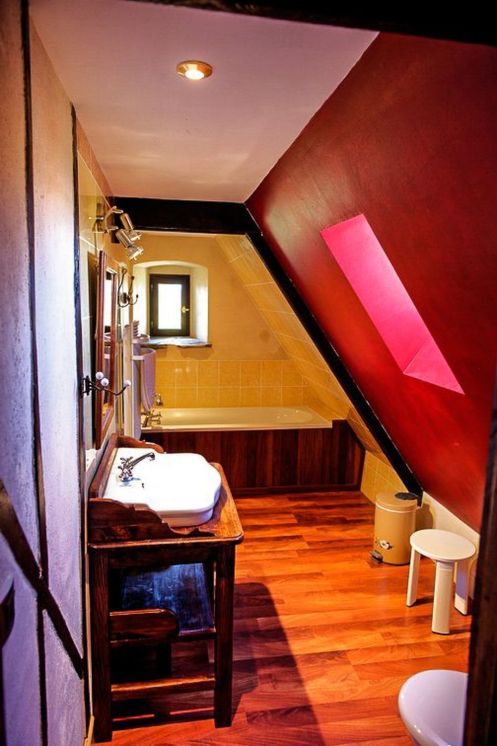 Domäne mit eigenem Garten und Grill-Dedans