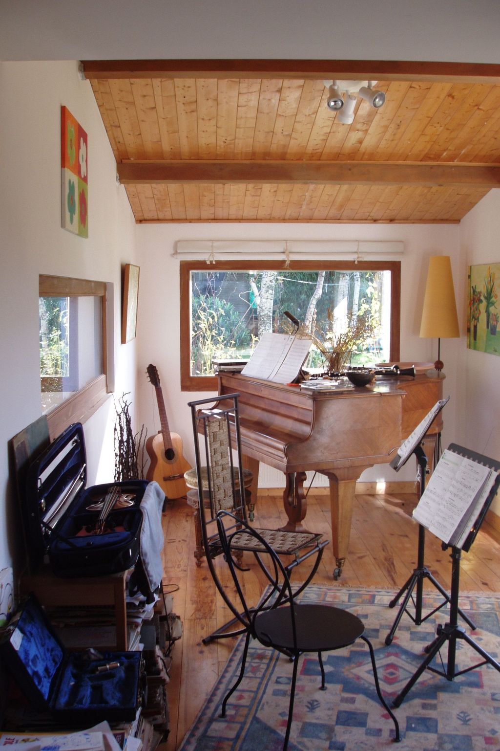 Großes Familienhaus mit schön angelegtem Garten-Dedans