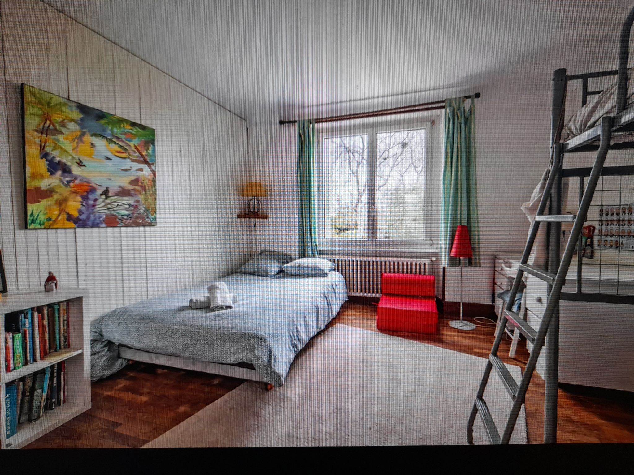 Großes Familienhaus mit schön angelegtem Garten-Dedans