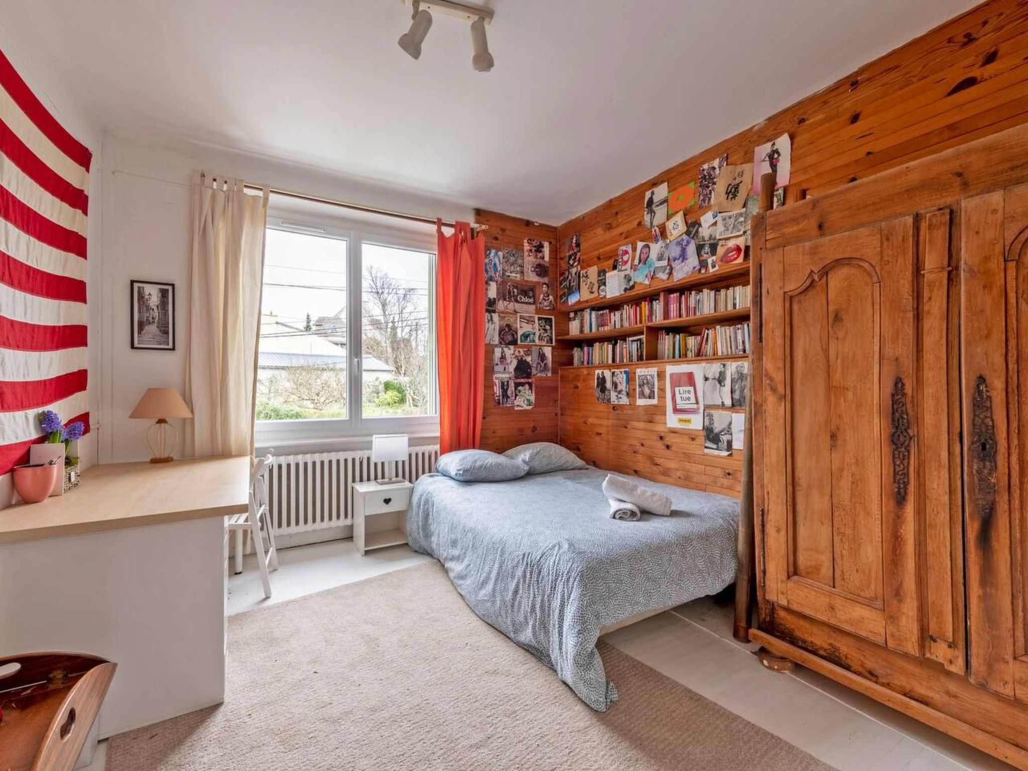 Großes Familienhaus mit schön angelegtem Garten-Dedans