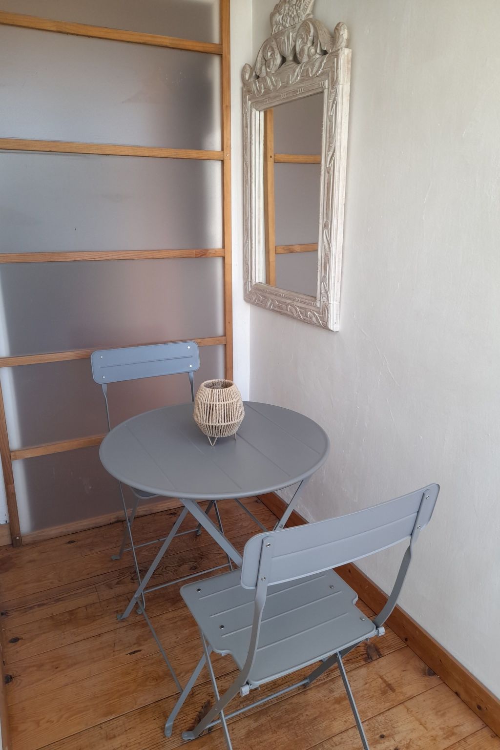 Kleine Wohnung in großem Familienhaus-Dedans